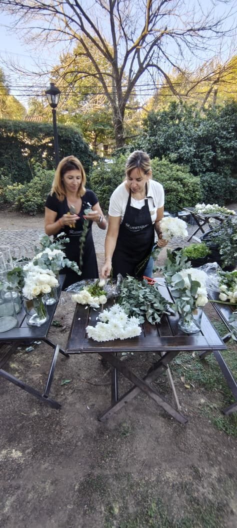 Equipo Mimetique trabajando en ambientación y decoración de eventos